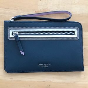 Kate Spade medium l-zip wristlet